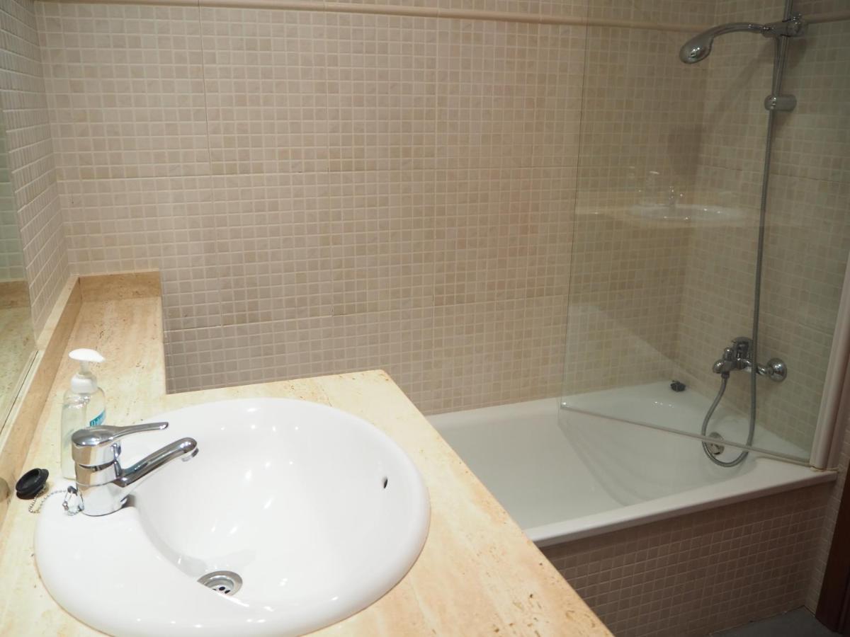 Casa L'Escala, Piscina Comuntaria I Jardi Privat Villa Luaran gambar