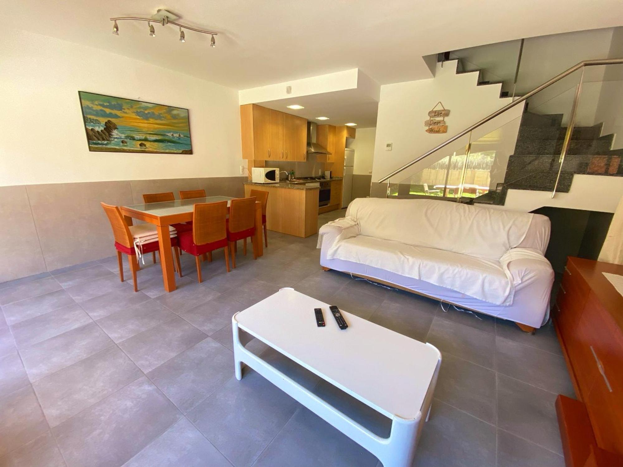 Casa L'Escala, Piscina Comuntaria I Jardi Privat Villa Luaran gambar
